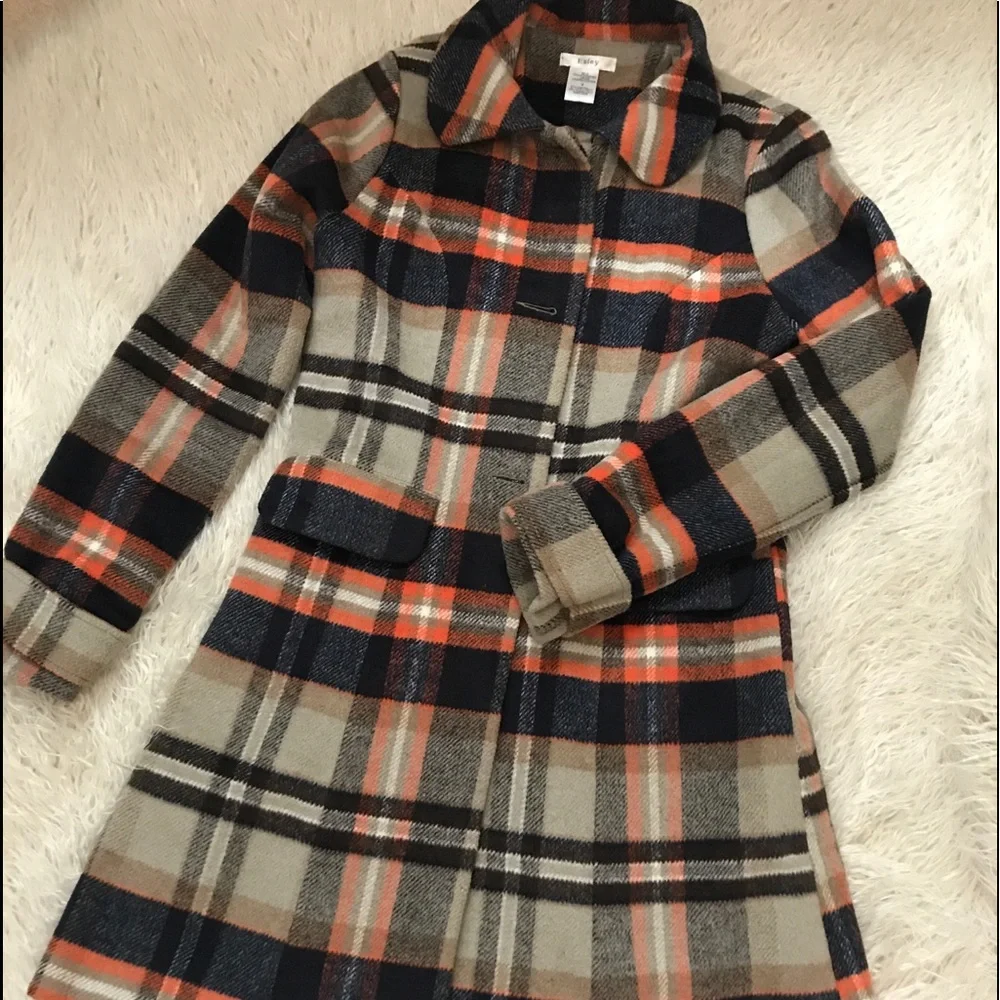 Fun plaid jacket for fall - Picture 2 of 4